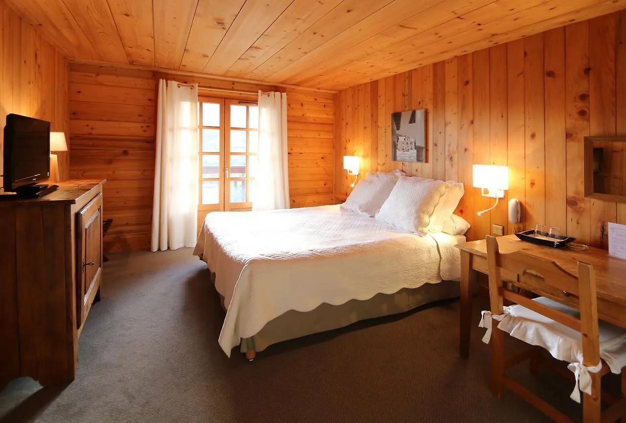 Hotel La Chaumine Megève 3*,  France